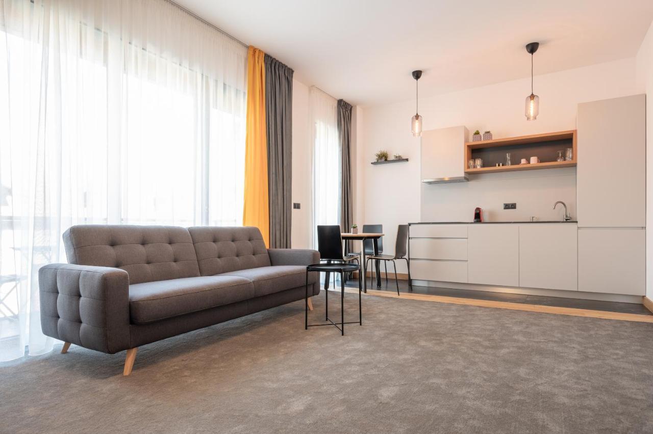 Calvin Oradea Exterior foto