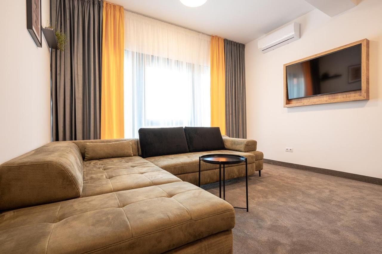 Calvin Oradea Exterior foto