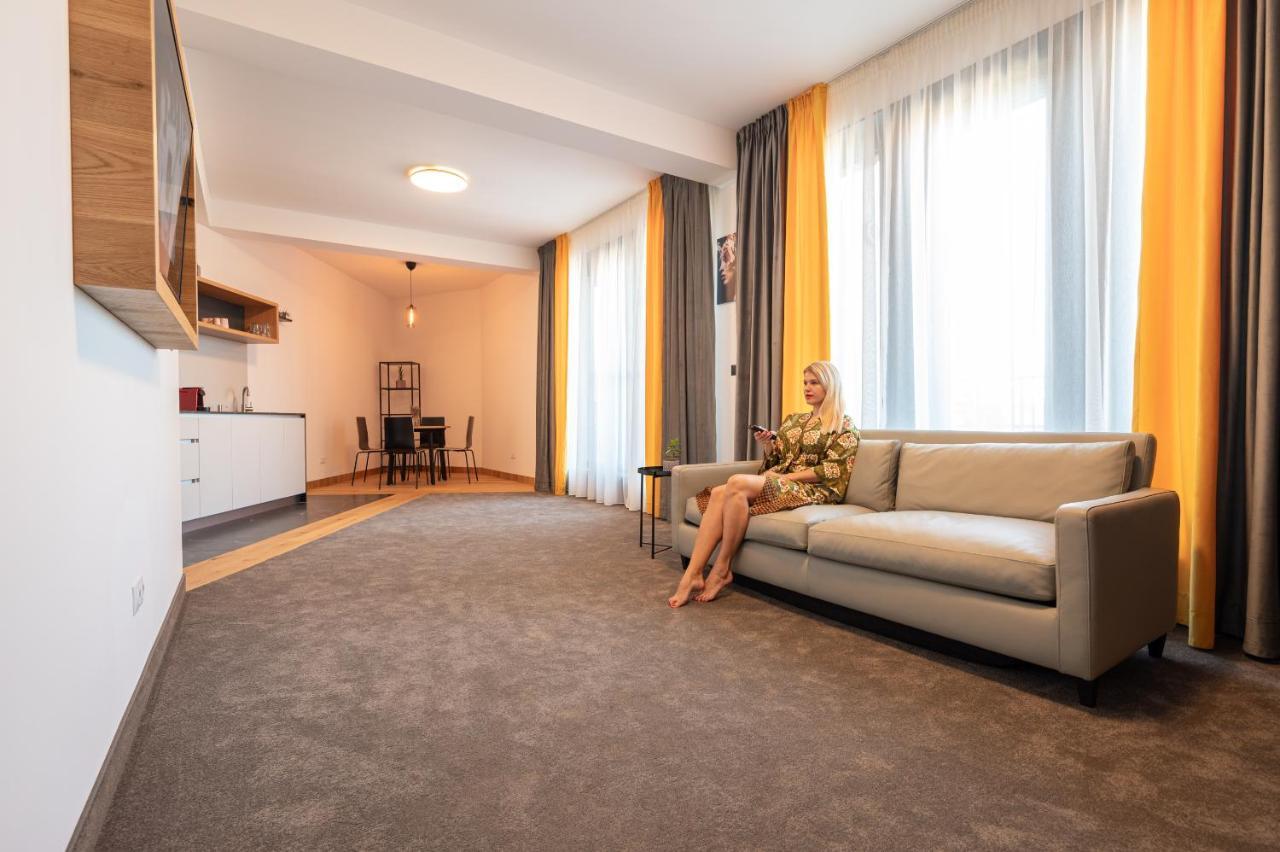 Calvin Oradea Exterior foto